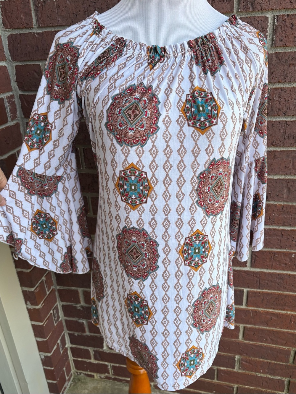 WinWin White Tunic with Teal & Rust Accents